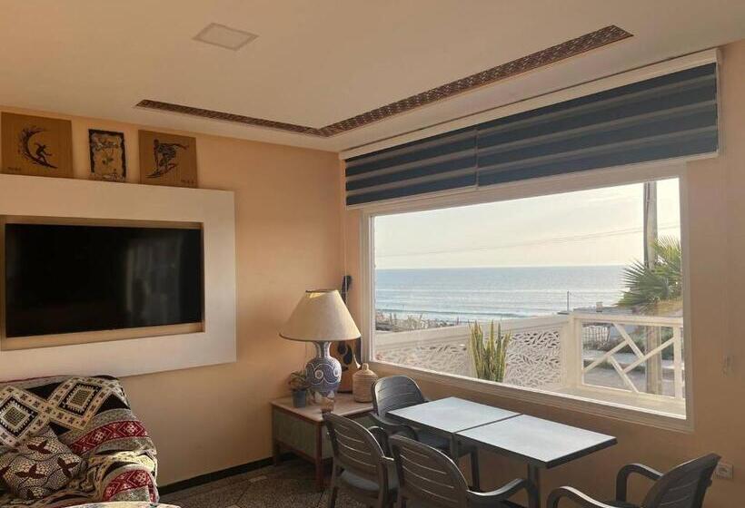 هتل Big Blue Guest House