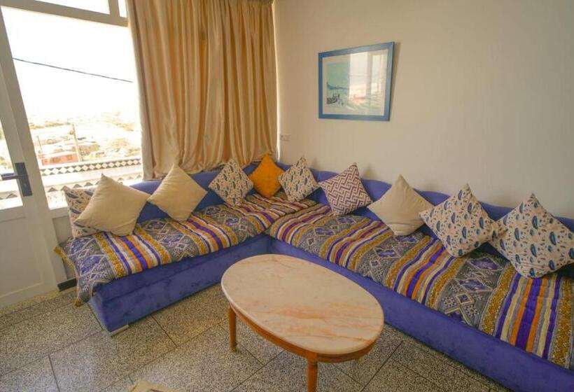 هتل Big Blue Guest House