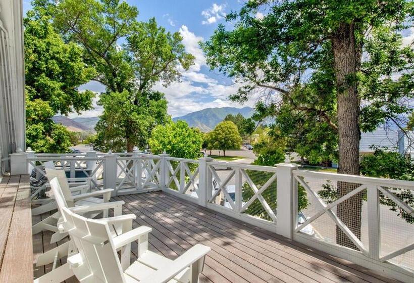 فندق Suite 8 Historic Art City Inn