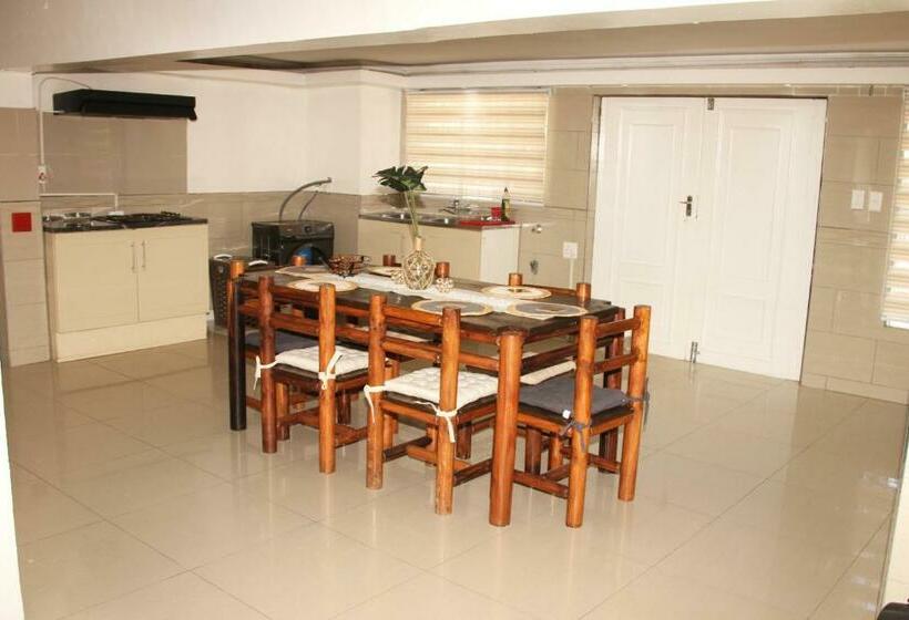 פנסיון Adorable Private Room In Germiston