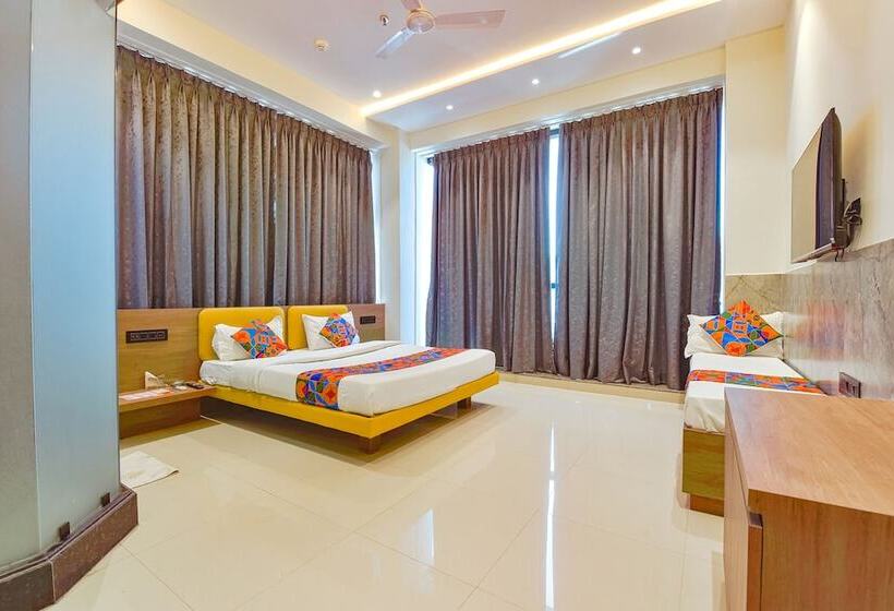 Отель Gold Palace Inn