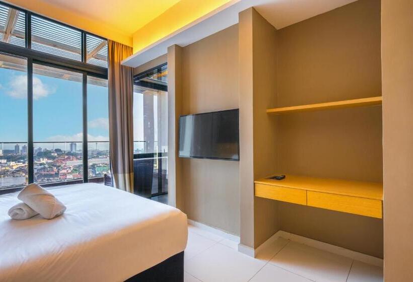 هتل Greystone 99 Suites