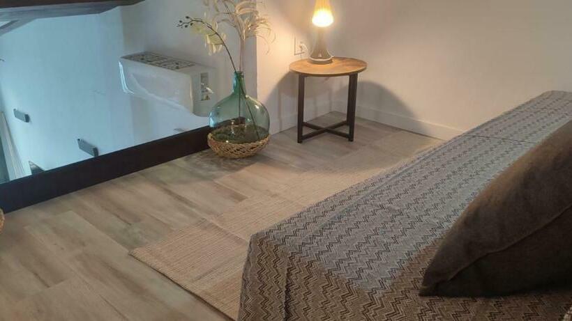 הוסטל El Manantial