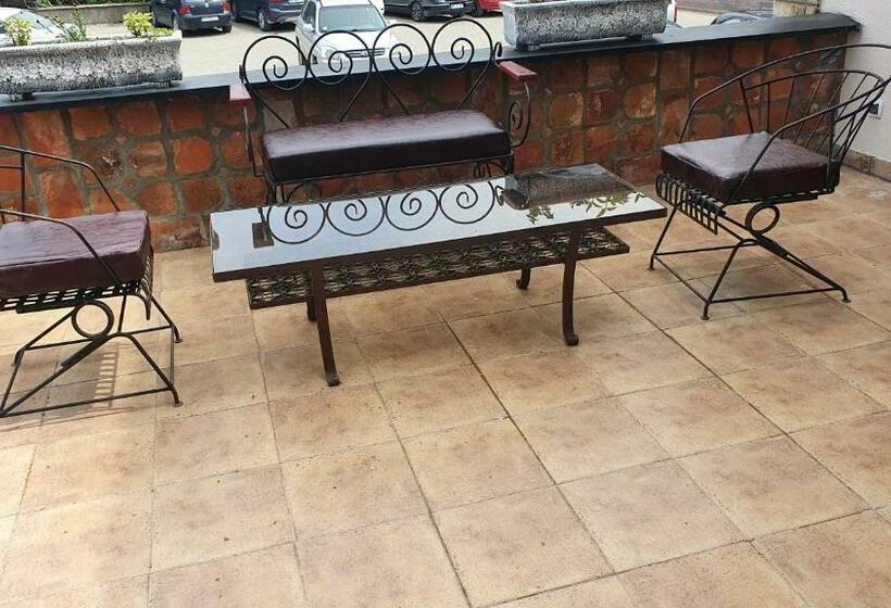 هاستل Castello Inn