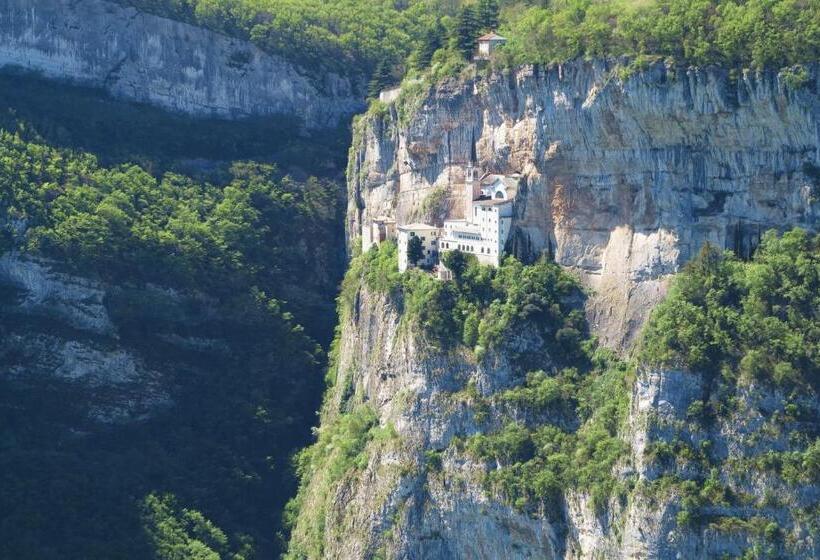 فندق Stella Alpina