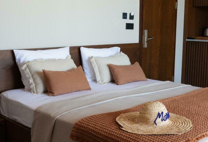 Zaya çeşme Hotel & Beach