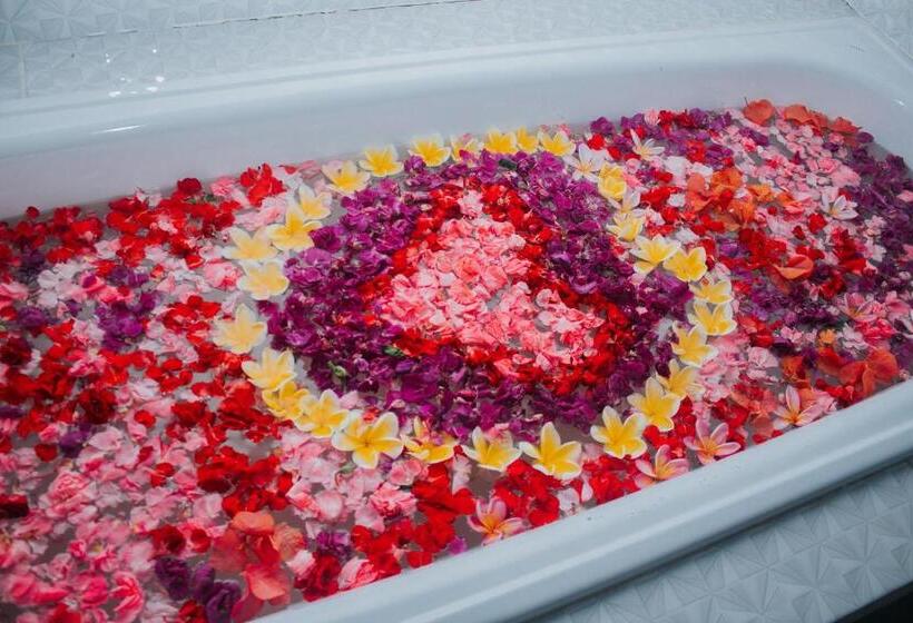 Пансион Kurnia Guest House & Spa