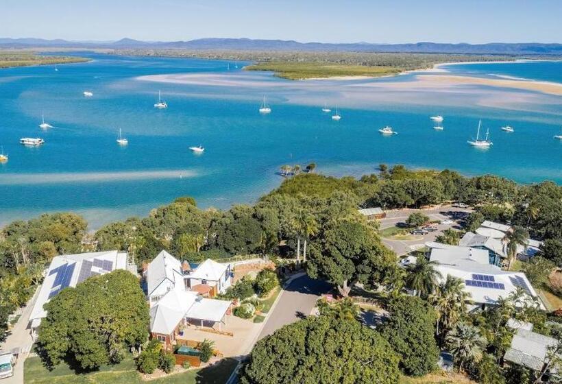 1770 Sovereign Lodge Retreat