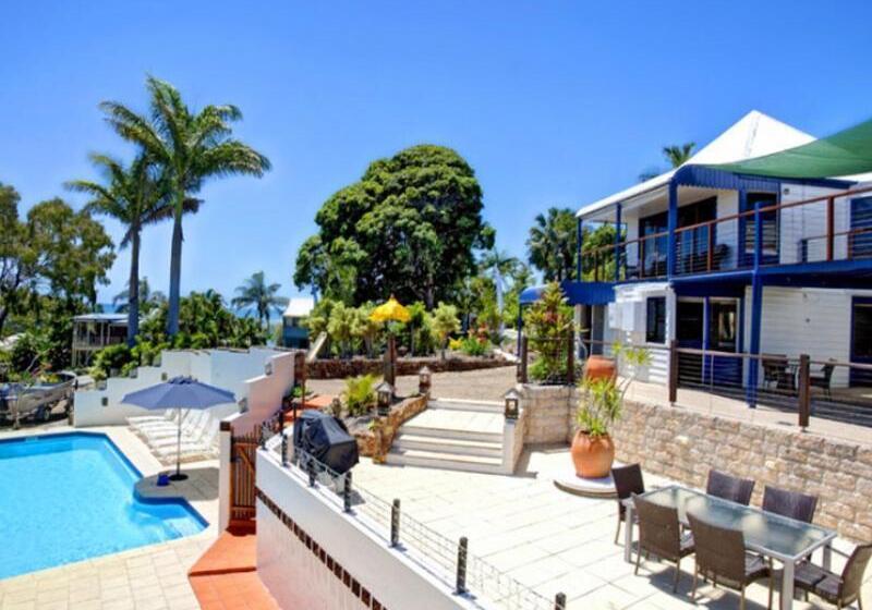 1770 Sovereign Lodge Retreat