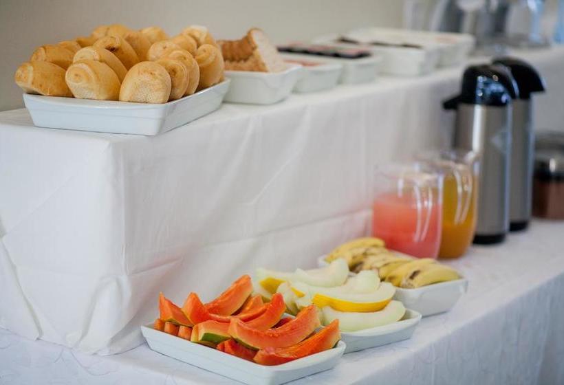 Общежитие Clh Suites Curitiba