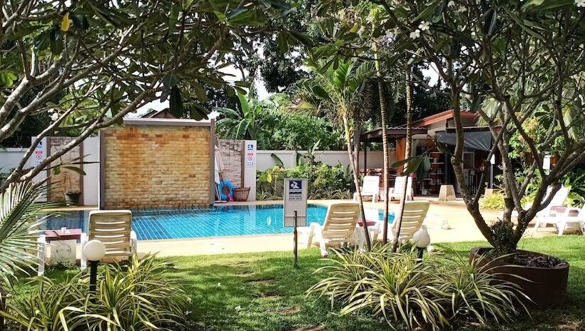 Babylon Pool Villas