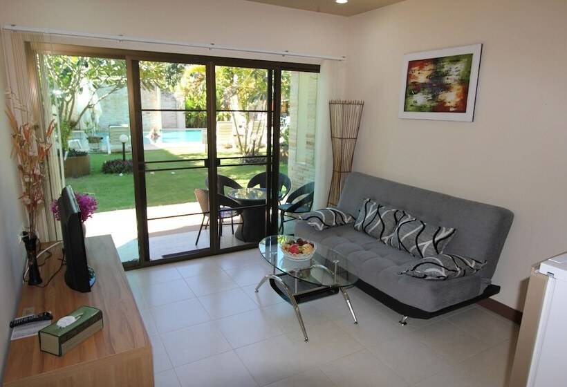 Babylon Pool Villas