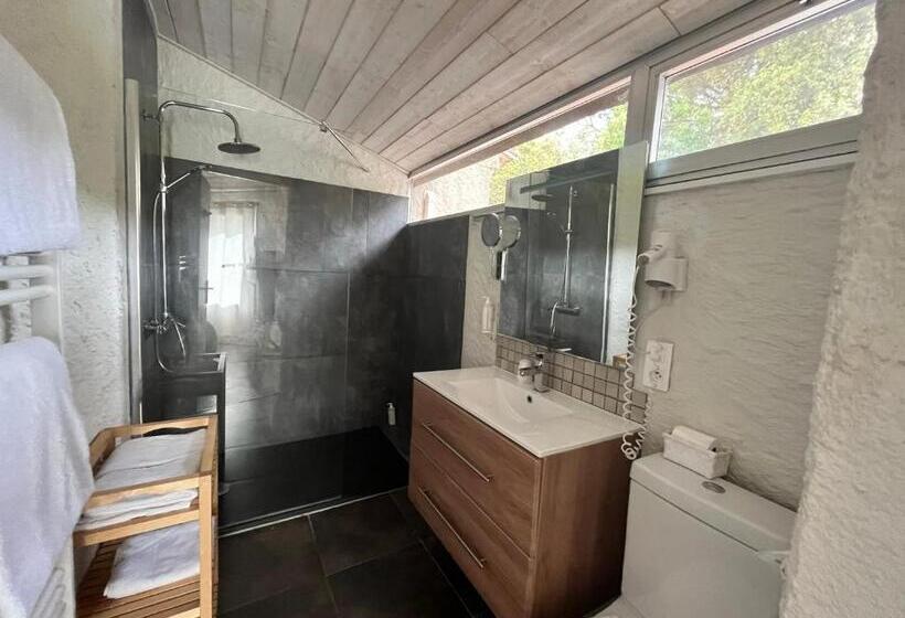 Отель Auberge Val Moureze Hôtel & Spa