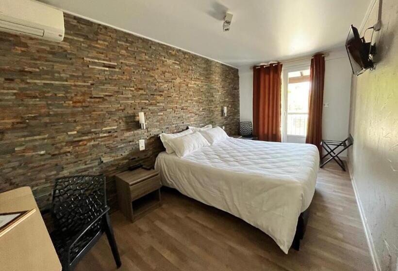 Отель Auberge Val Moureze Hôtel & Spa