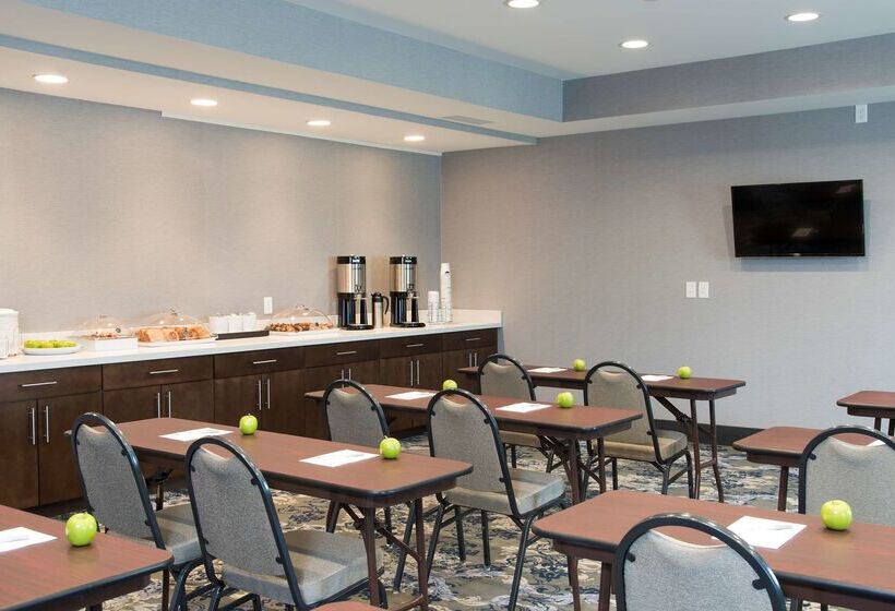 فندق Hampton Inn & Suites Michigan City