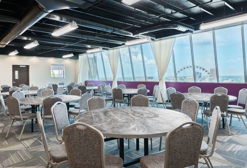 בית מלון כפרי Home2 Suites By Hilton Atlanta Downtown
