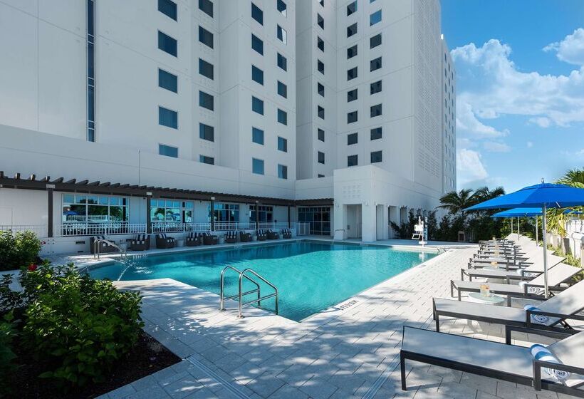 בית מלון כפרי Homewood Suites By Hilton Miami Dolphin Mall
