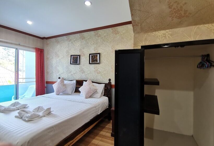 هتل Kamala Beach Residence Sha Extra Plus