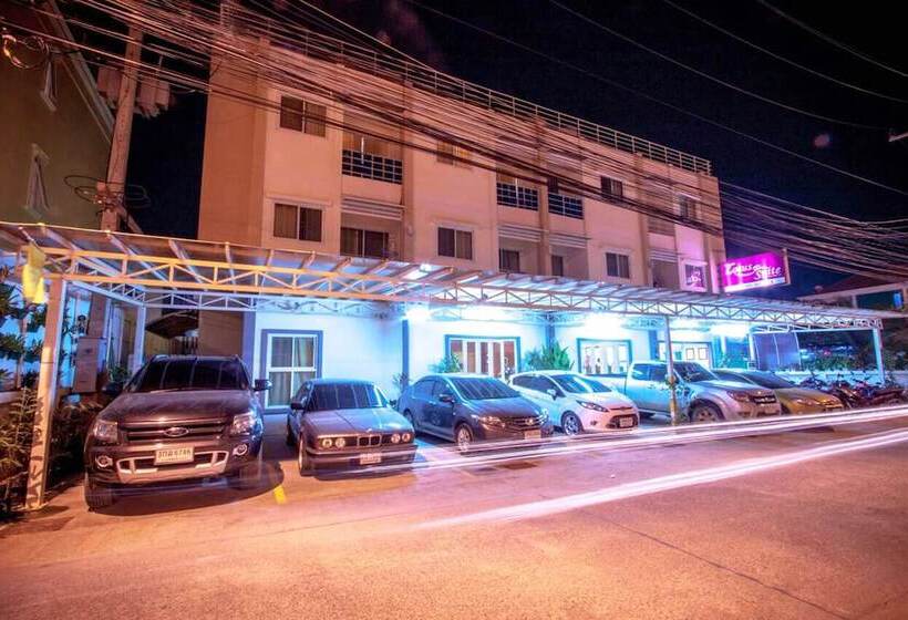 בית מלון כפרי Lotus Suite Hua Hin
