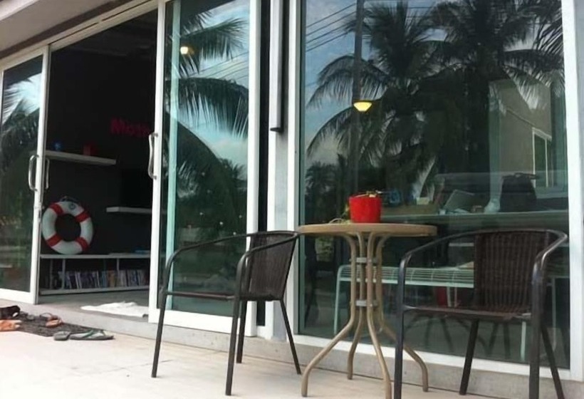 هتل Monkey Samui Hostel