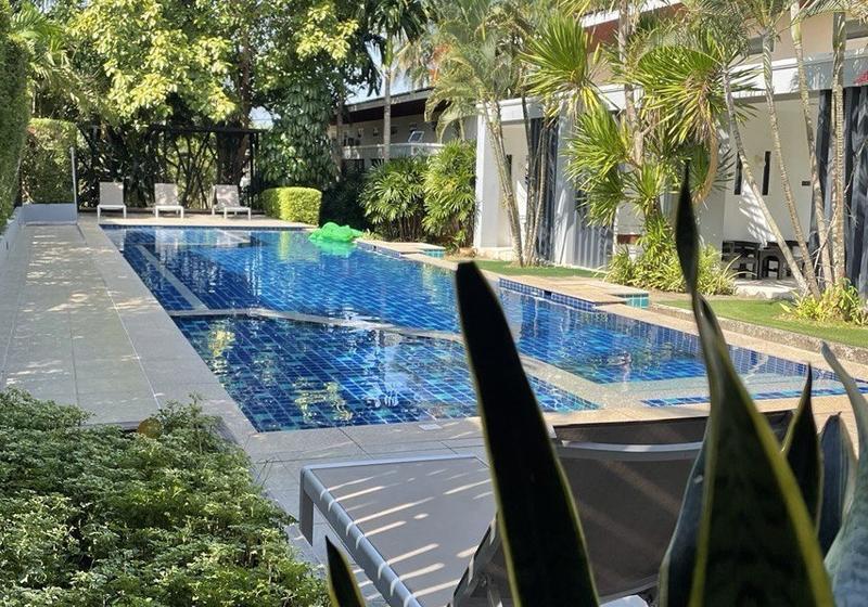 هتل The Fong Krabi Resort
