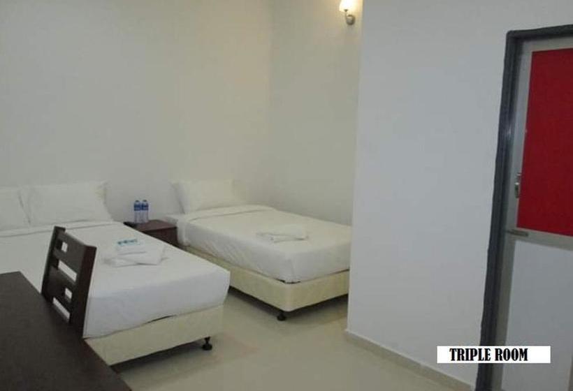 فندق Senyum Inn