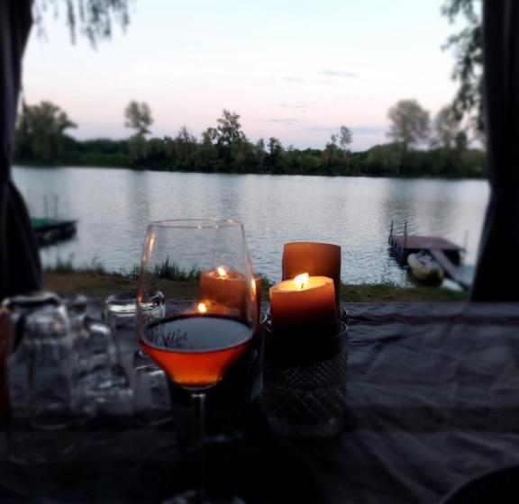 تختخواب و صبحانه Cottage Spa Ada