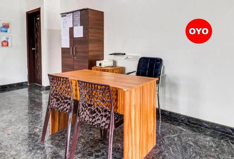 Отель Oyo Pool Villa Premium Home Stay Mysore