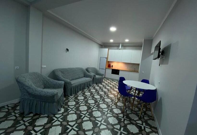 هاستل бугенвиллея