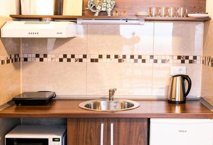 هتل Cider&squash, Grncarska 8, Prnjavor