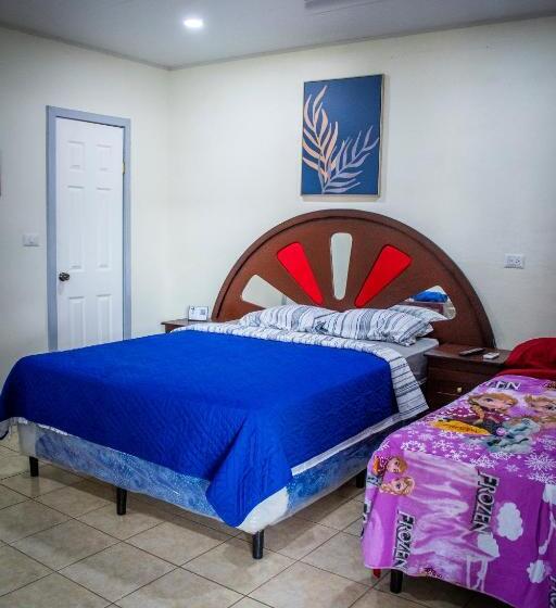 هتل Hostal Don Luis