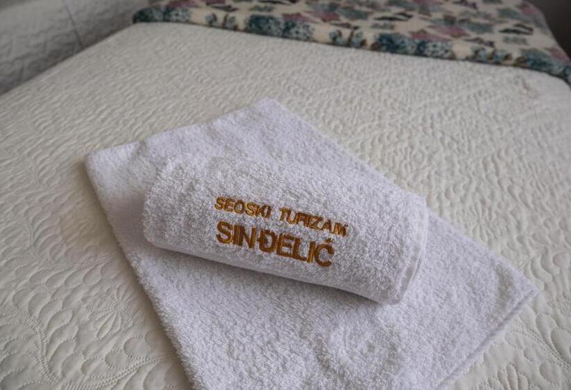 پانسیون Domaćinstvo Sinđelić