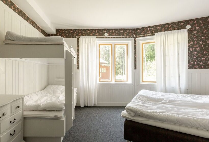 بنسيون Edsåsgården