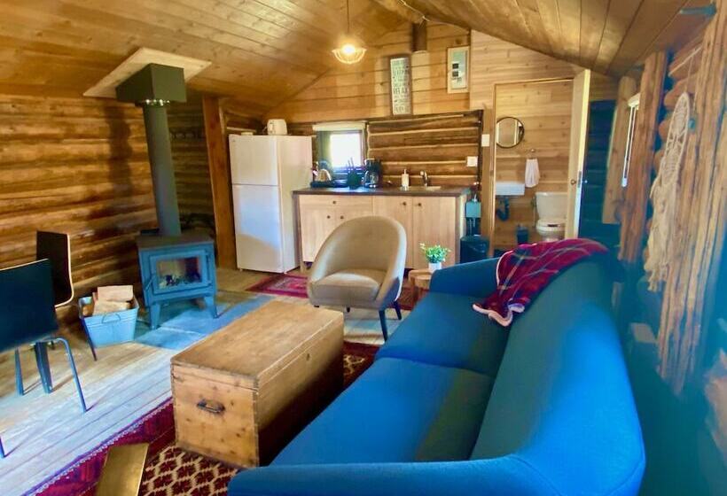 渡假胜地  Chute Lake Lodge