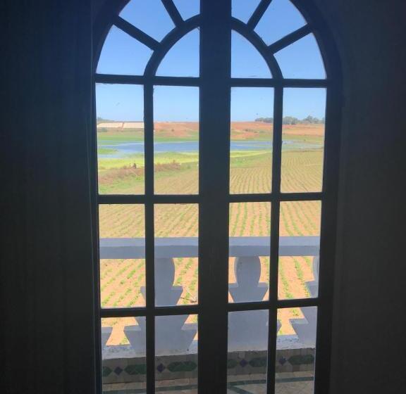 تختخواب و صبحانه Riad Des Oiseaux