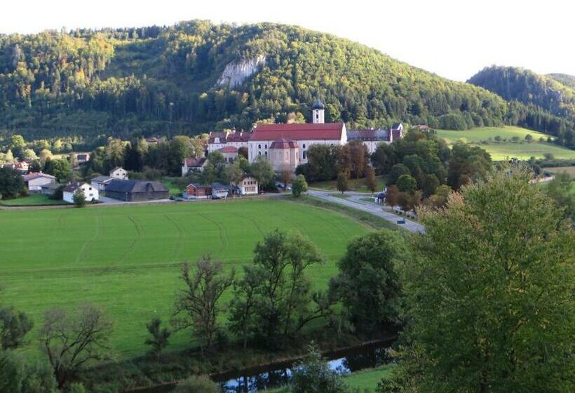 Отель Gäste  Und Tagungshaus Maria Trost