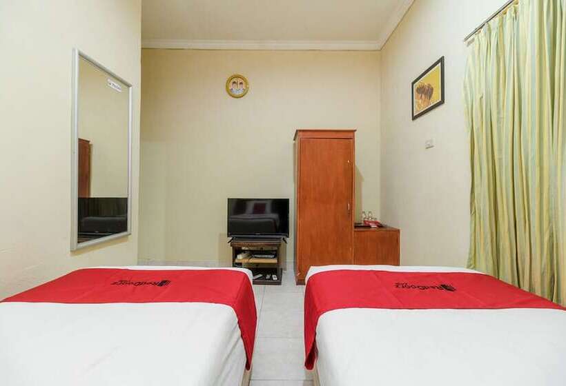 بنسيون Reddoorz @ Jalan Lintas Sumatera Lahat