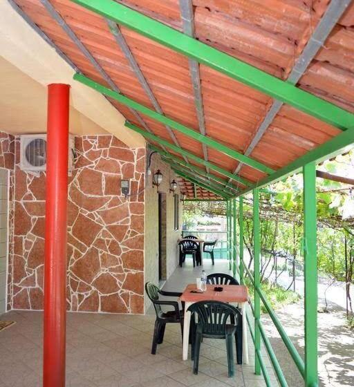 پانسیون Romeo’s Guest House 2