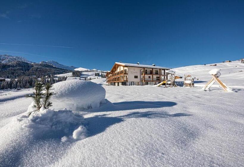 Отель Brunelle Seiser Alm Lodge
