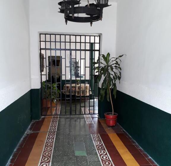 هتل Residencias Escorial