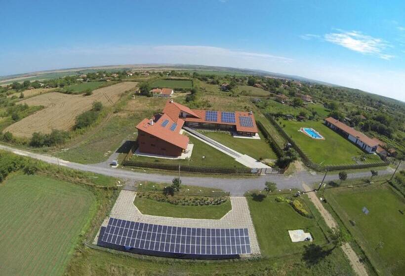 فندق Rumika Ecocenter