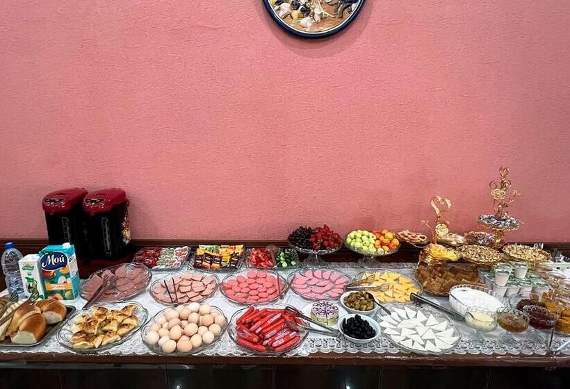 فندق Yangi Sharq