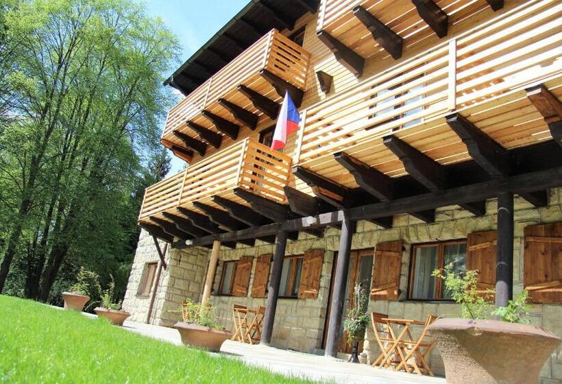 פנסיון Dum Bratri Capku