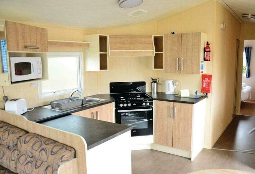 Курорт Cowden Holiday Park