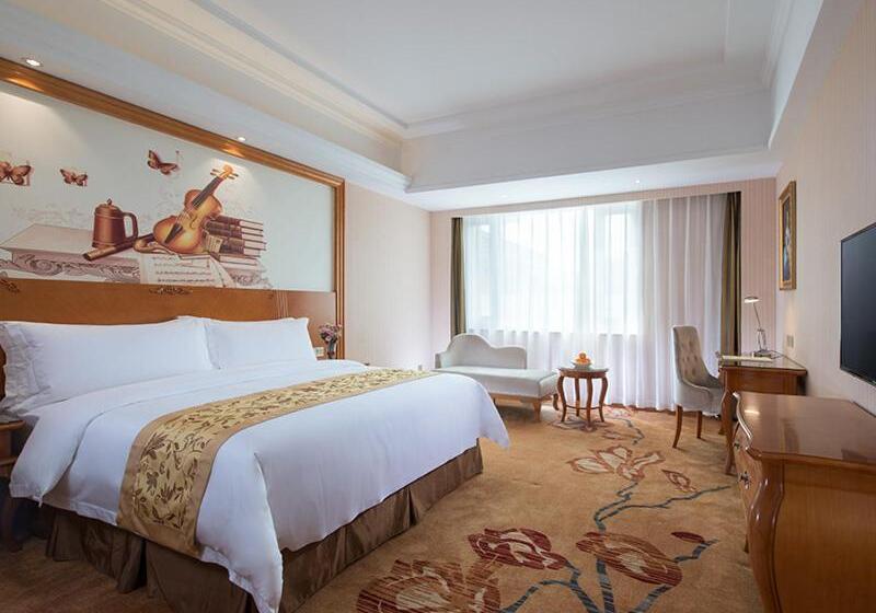 Vienna International Hotel Guangzhou Xintang Jean Fangzhicheng