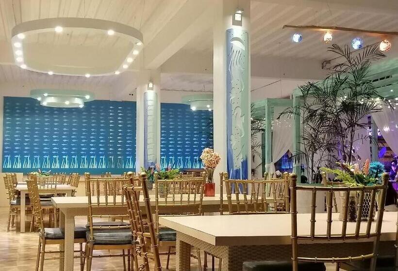 Casa Pilar Beach Resort