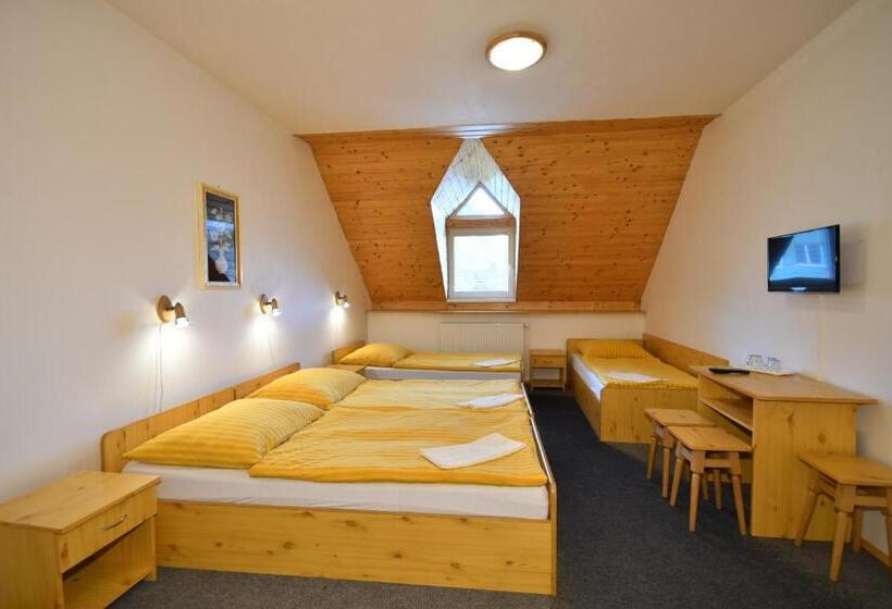 بنسيون Penzión Antiqua Villa