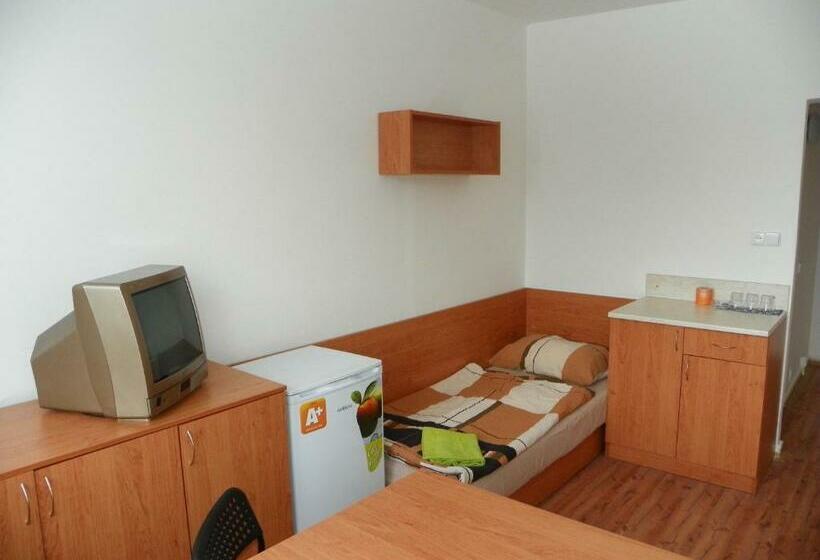 هاستل Ový Dům Areál