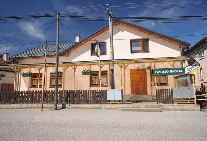 پانسیون Penzion Jendrál