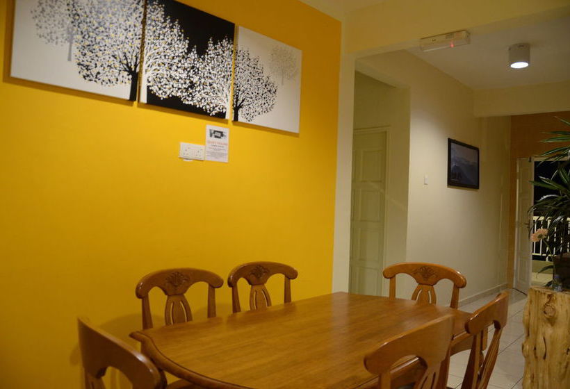 هاستل Father S Guest House
